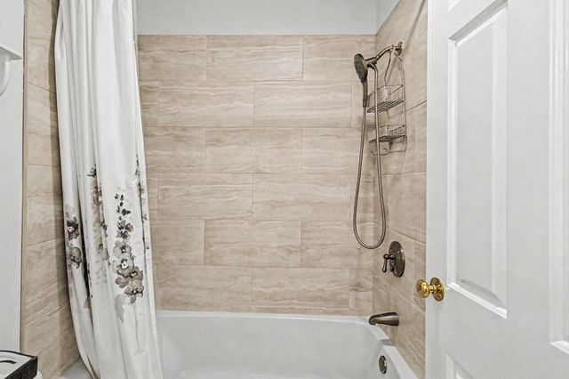 911 Dorset St Apt 29, South Burlington, VT 05403
