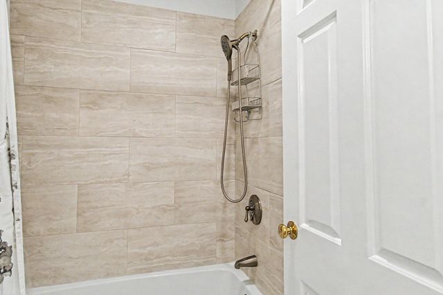 911 Dorset St Apt 29, South Burlington, VT 05403