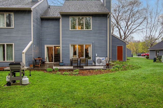 911 Dorset St Apt 29, South Burlington, VT 05403
