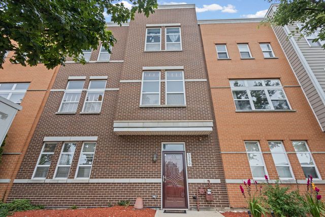 5350 W Hanson Avenue, Chicago, IL 60639