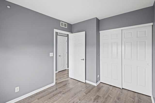 5350 W Hanson Avenue, Chicago, IL 60639