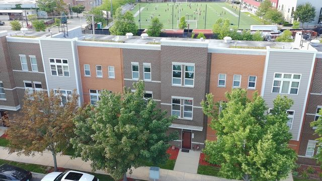 5350 W Hanson Avenue, Chicago, IL 60639