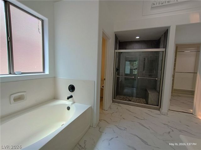 9805 Pinnacle Pass Drive, Las Vegas, NV 89117