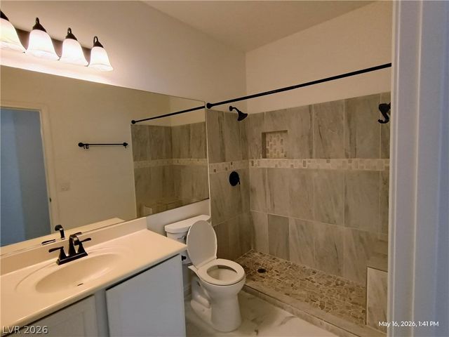 9805 Pinnacle Pass Drive, Las Vegas, NV 89117