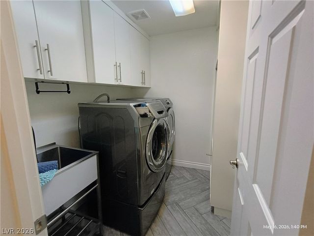 9805 Pinnacle Pass Drive, Las Vegas, NV 89117