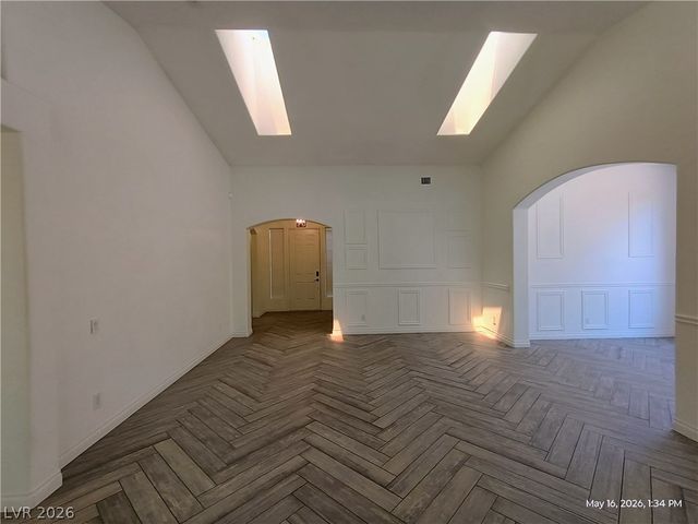 9805 Pinnacle Pass Drive, Las Vegas, NV 89117