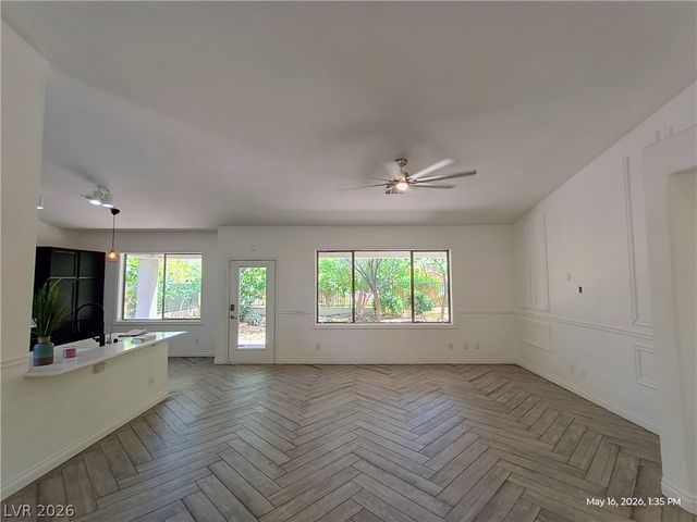 9805 Pinnacle Pass Drive, Las Vegas, NV 89117