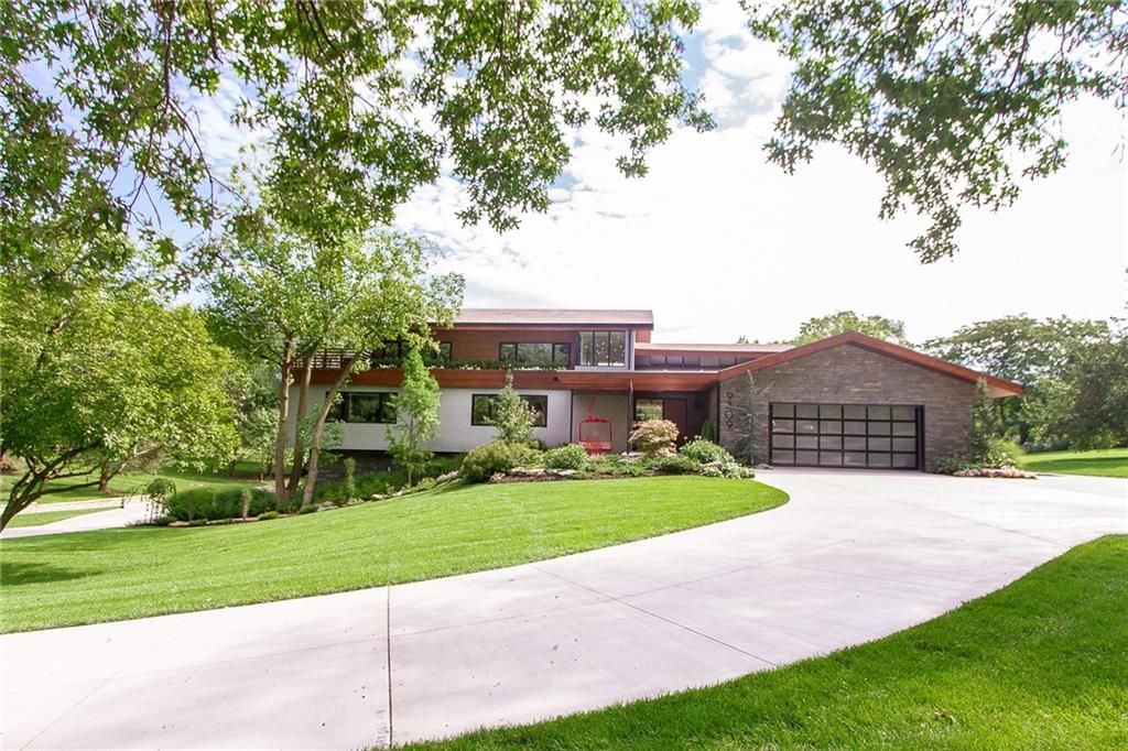 9309 High Drive, Leawood, KS 66206