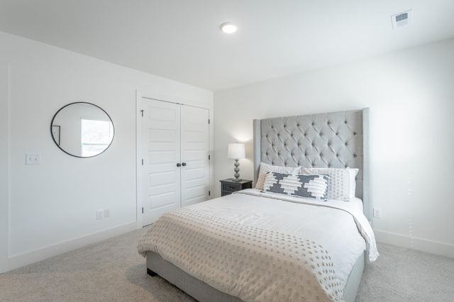 1656 S Watkins Street, Chattanooga, TN 37404