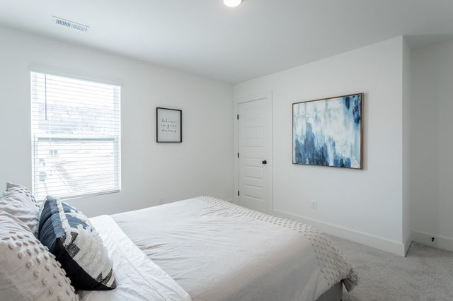 1656 S Watkins Street, Chattanooga, TN 37404