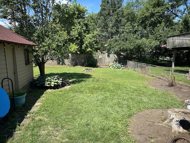 260 S Aldine Street, Elgin, IL 60123