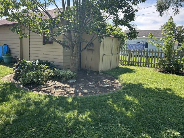 260 S Aldine Street, Elgin, IL 60123