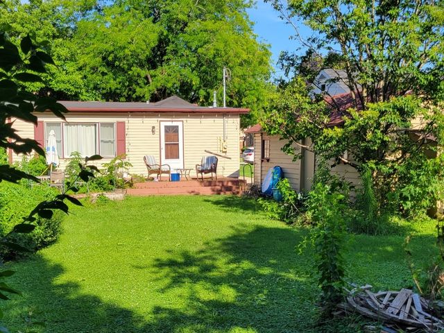 260 S Aldine Street, Elgin, IL 60123