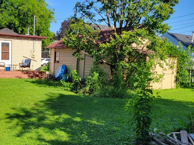 260 S Aldine Street, Elgin, IL 60123