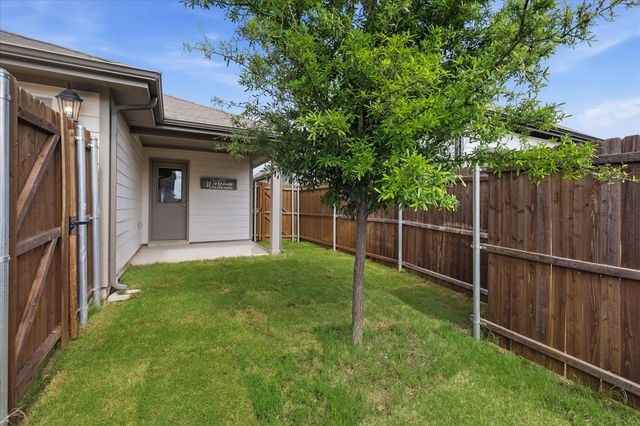 2821 Bursera Lane, Fort Worth, TX 76108