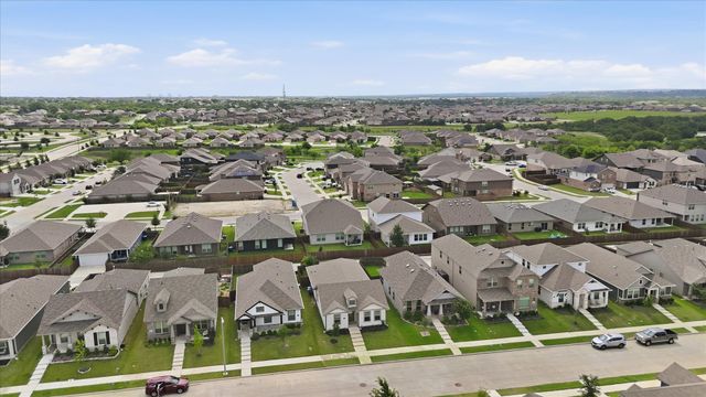 2821 Bursera Lane, Fort Worth, TX 76108