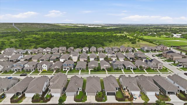 2821 Bursera Lane, Fort Worth, TX 76108