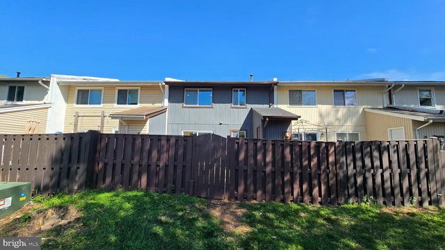 126 RICHLAND CIR, Sterling, VA 20164