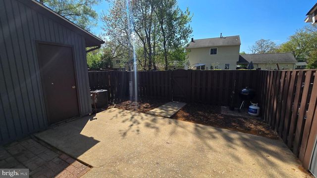 126 RICHLAND CIR, Sterling, VA 20164