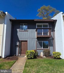 126 RICHLAND CIR, Sterling, VA 20164
