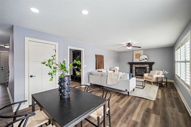 160 SE Dillon Drive, Waukee, IA 50263