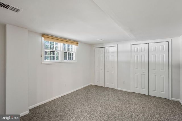 7802 BIRNAM WOOD DR, Mclean, VA 22102