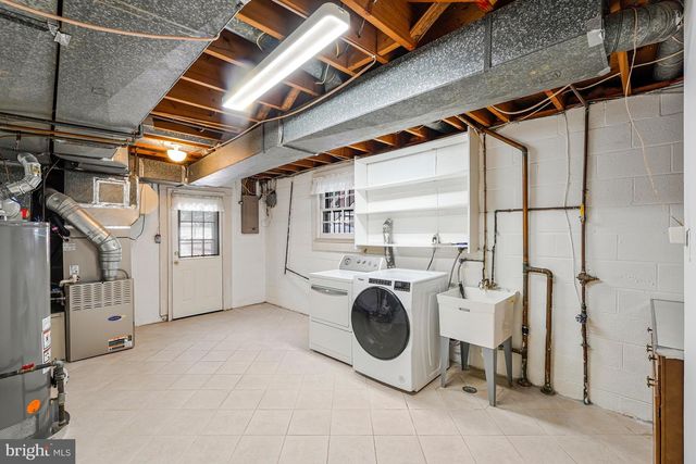 7802 BIRNAM WOOD DR, Mclean, VA 22102