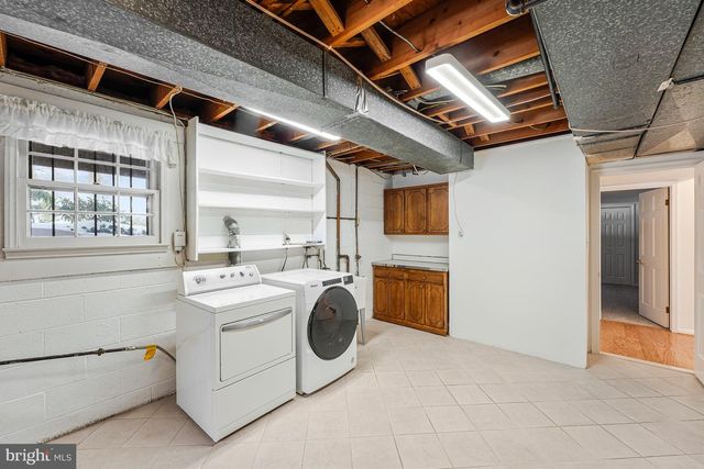 7802 BIRNAM WOOD DR, Mclean, VA 22102