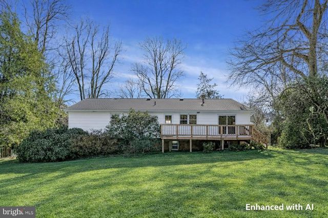 7802 BIRNAM WOOD DR, Mclean, VA 22102