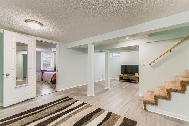 1728 Abell Street, Maplewood, MN 55117