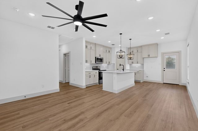 103 Cherokee Street, Terrell, TX 75160
