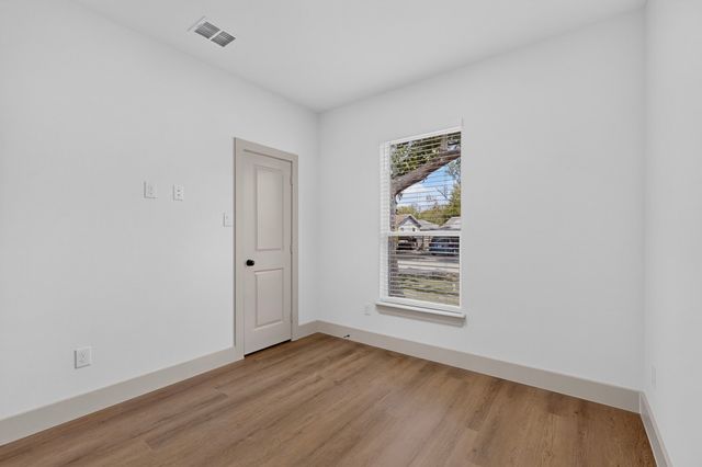 103 Cherokee Street, Terrell, TX 75160