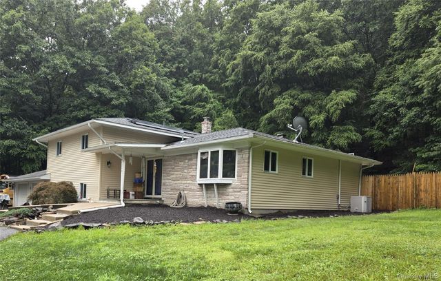 1248 Lakes Road, Monroe, NY 10950