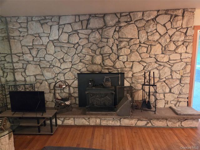 1248 Lakes Road, Monroe, NY 10950