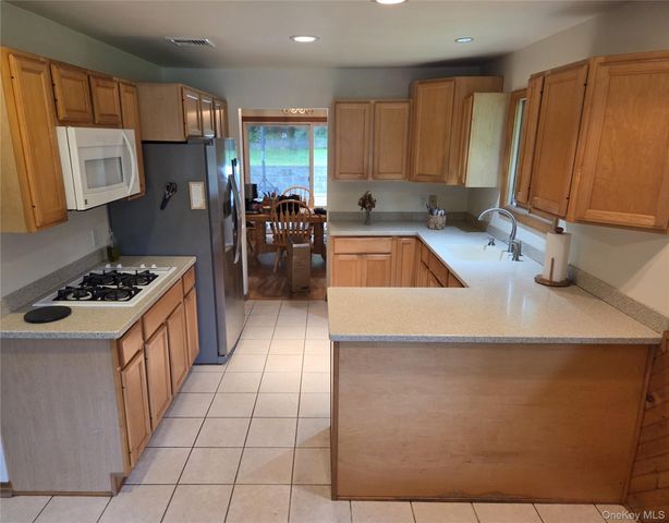 1248 Lakes Road, Monroe, NY 10950