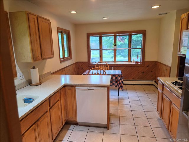1248 Lakes Road, Monroe, NY 10950