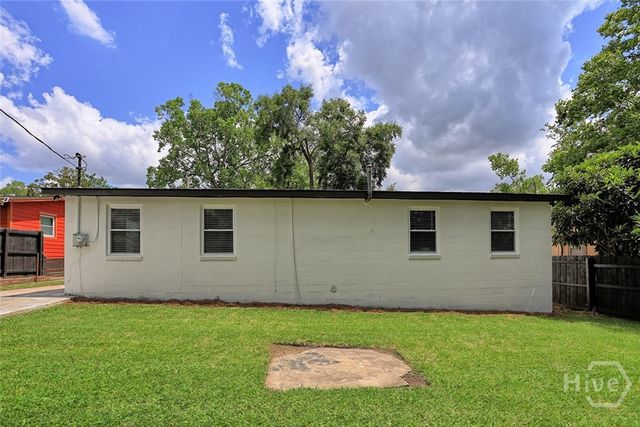 1217 E 34TH Street, Savannah, GA 31404