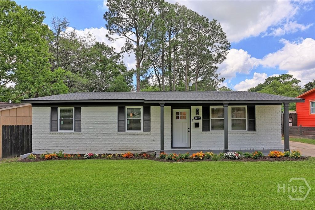 1217 E 34TH Street, Savannah, GA 31404