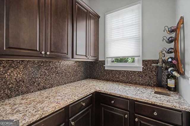 1067 Merrivale Chase, Roswell, GA 30075