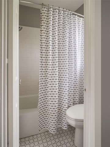 191 Bonnie DR, Dripping Springs, TX 78620
