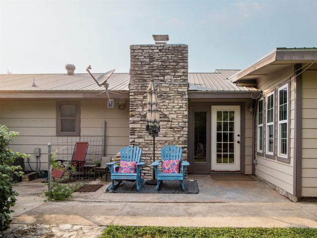 191 Bonnie DR, Dripping Springs, TX 78620