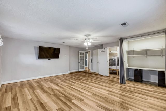 405 College Avenue, Keller, TX 76248
