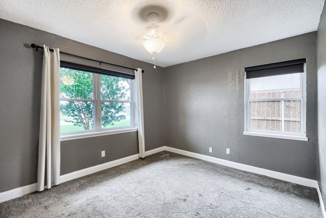 405 College Avenue, Keller, TX 76248