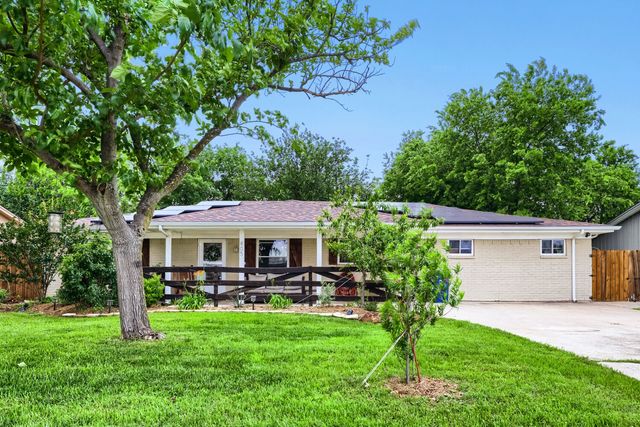 405 College Avenue, Keller, TX 76248