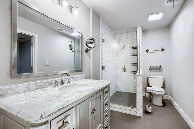 405 College Avenue, Keller, TX 76248