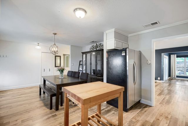 405 College Avenue, Keller, TX 76248