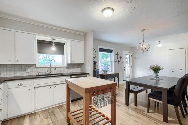 405 College Avenue, Keller, TX 76248