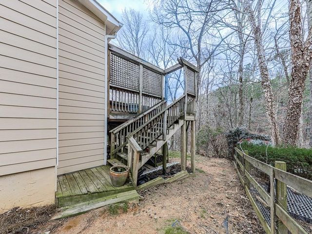 597 Lincolnwood Lane, Acworth, GA 30101