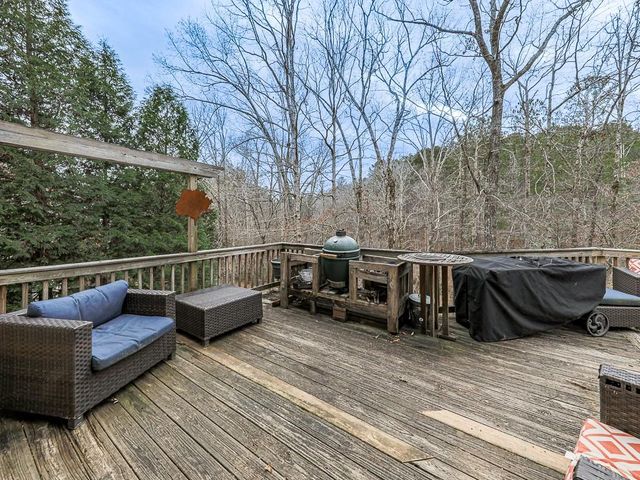 597 Lincolnwood Lane, Acworth, GA 30101