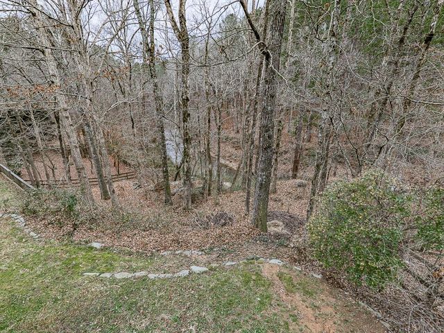 597 Lincolnwood Lane, Acworth, GA 30101